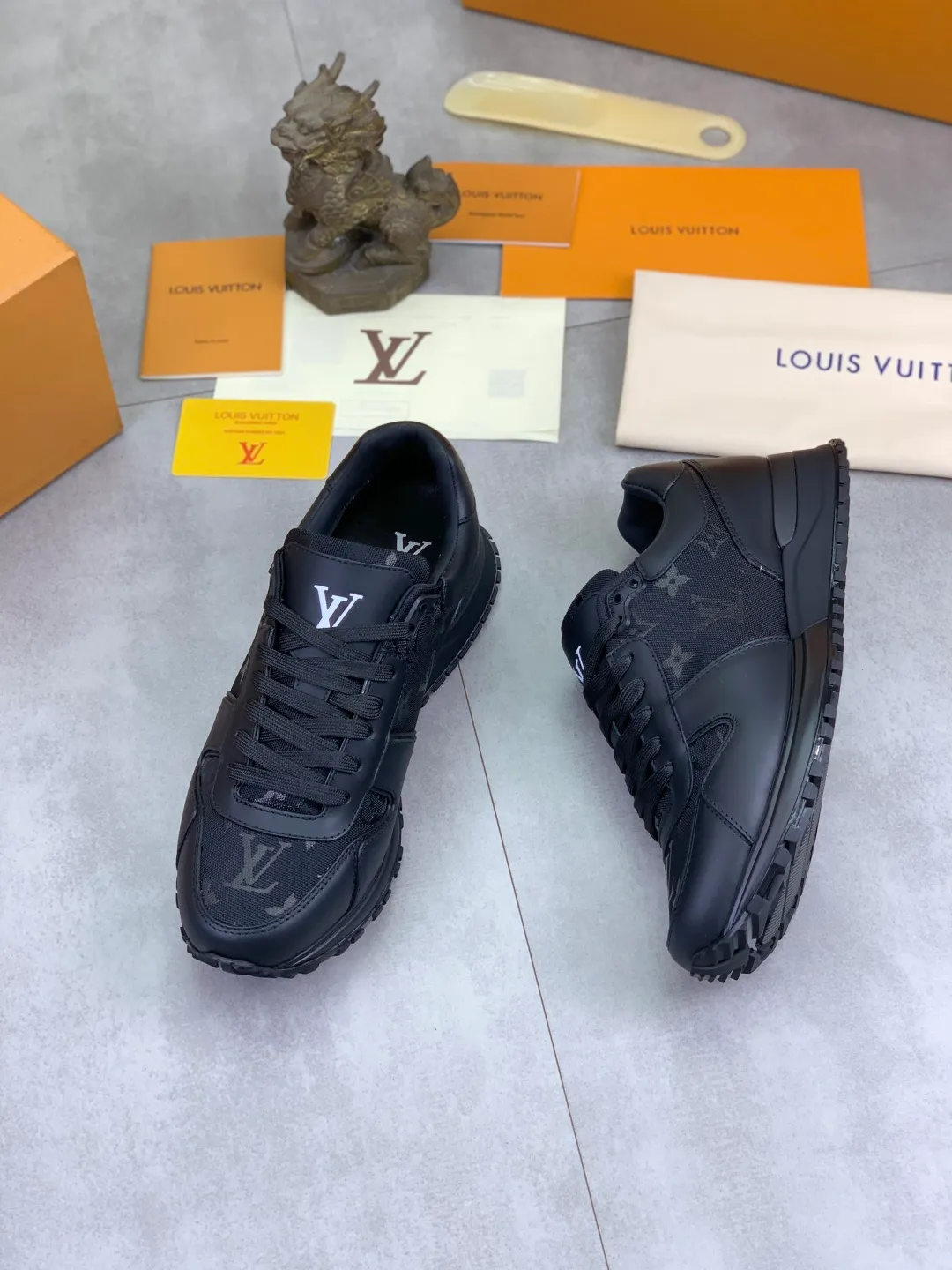 Men's men's shoes P680 new style 💶[LOUIS VUITTON] (original order) new style 🍀LV Louis Vuitton * - top version of LV classic trendy shoes! Use imported original cowhide and water-dyed cowhide lining. The latest original wear-resistant TPU combination outsole! High quality products! Multiple colors available, code number: 39-45 (46 customized)